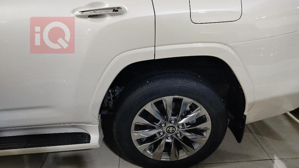 تويوتا لاندكروزر